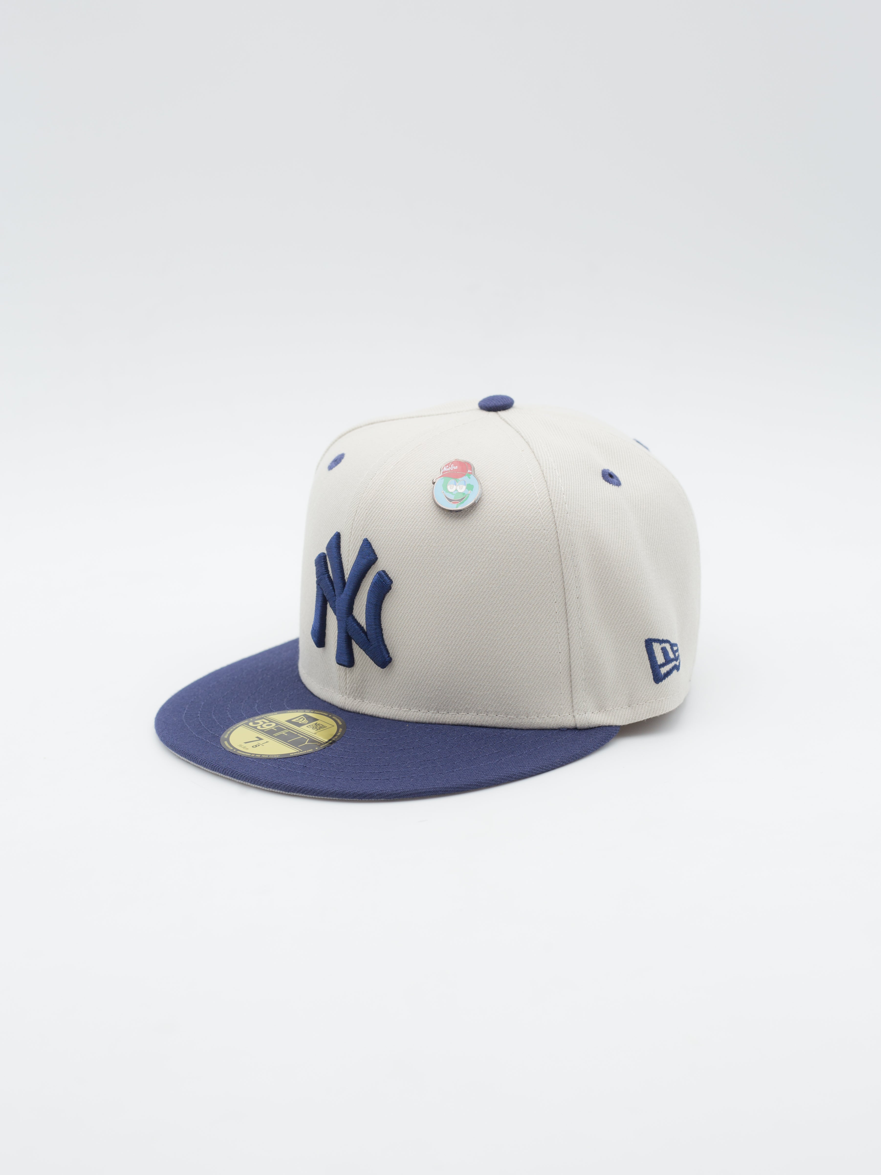 59FIFTY MLB World Series Pin New York Yankees Stone/Navy 3 59FIFTY MLB World Series Pin New York Yankees Stone/Navy
