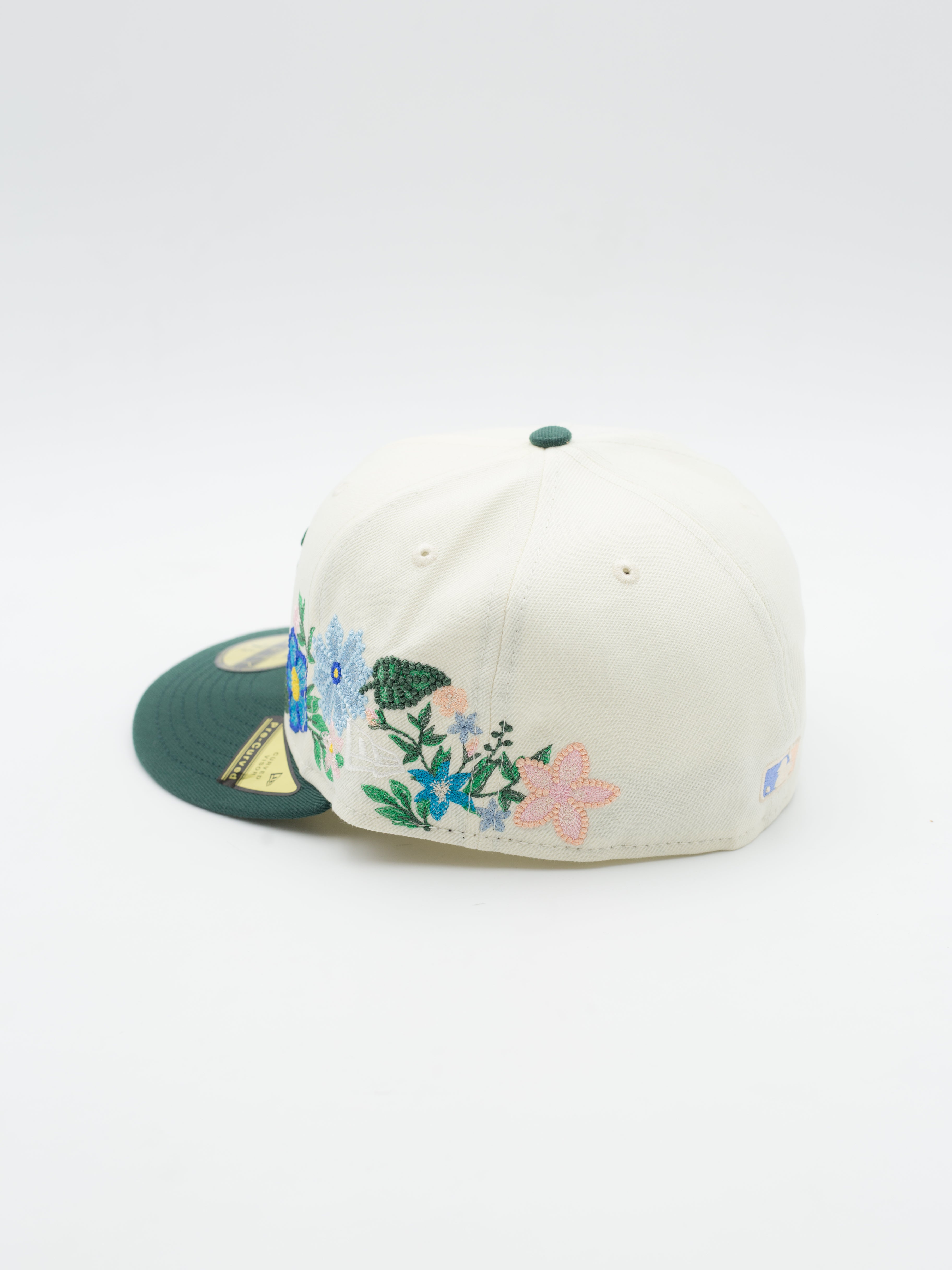 59FIFTY Tonal Florals Oakland Athletics 3 59FIFTY Tonal Florals Oakland Athletics
