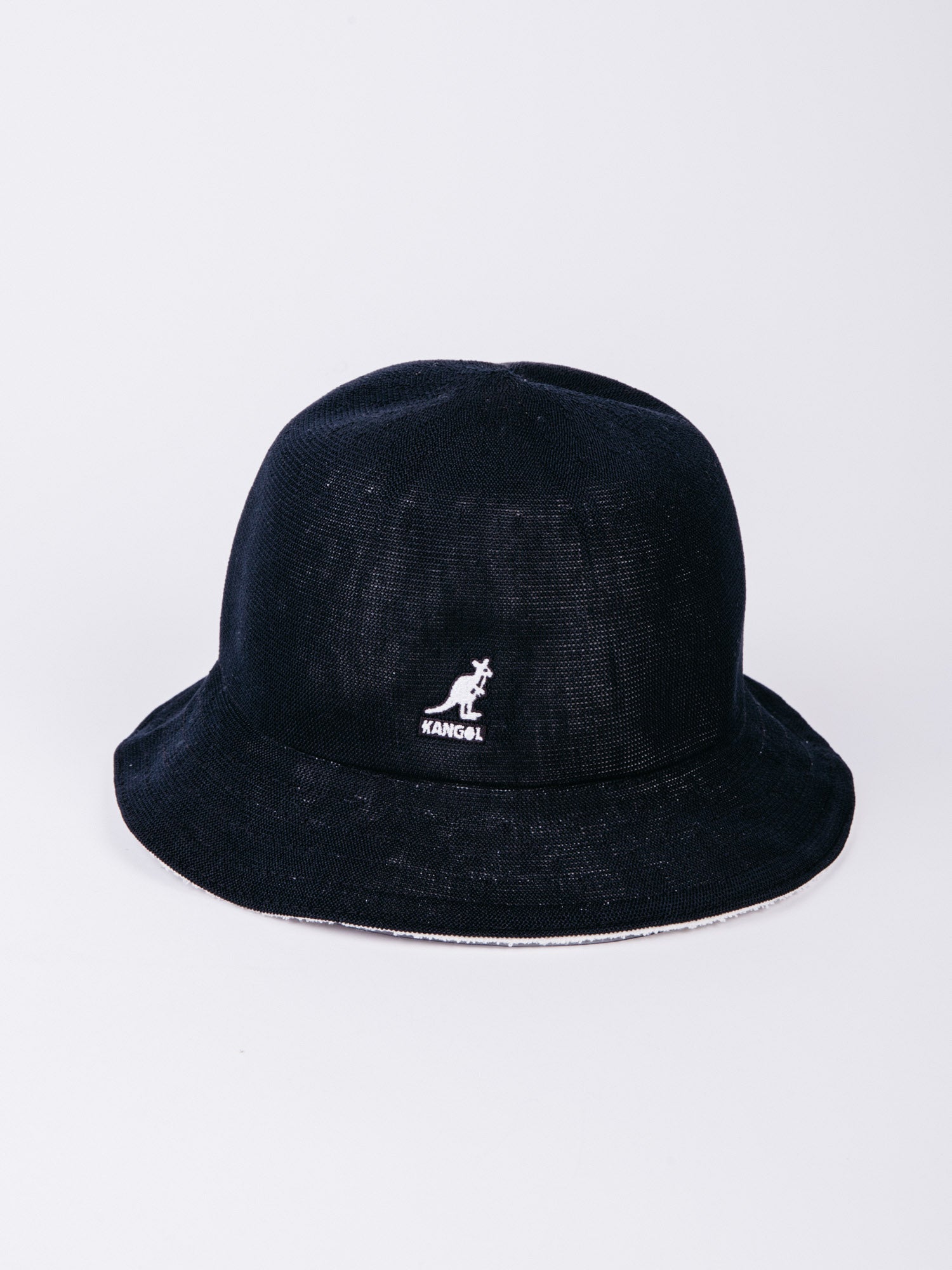 Flip It Reversible Casual Black/White