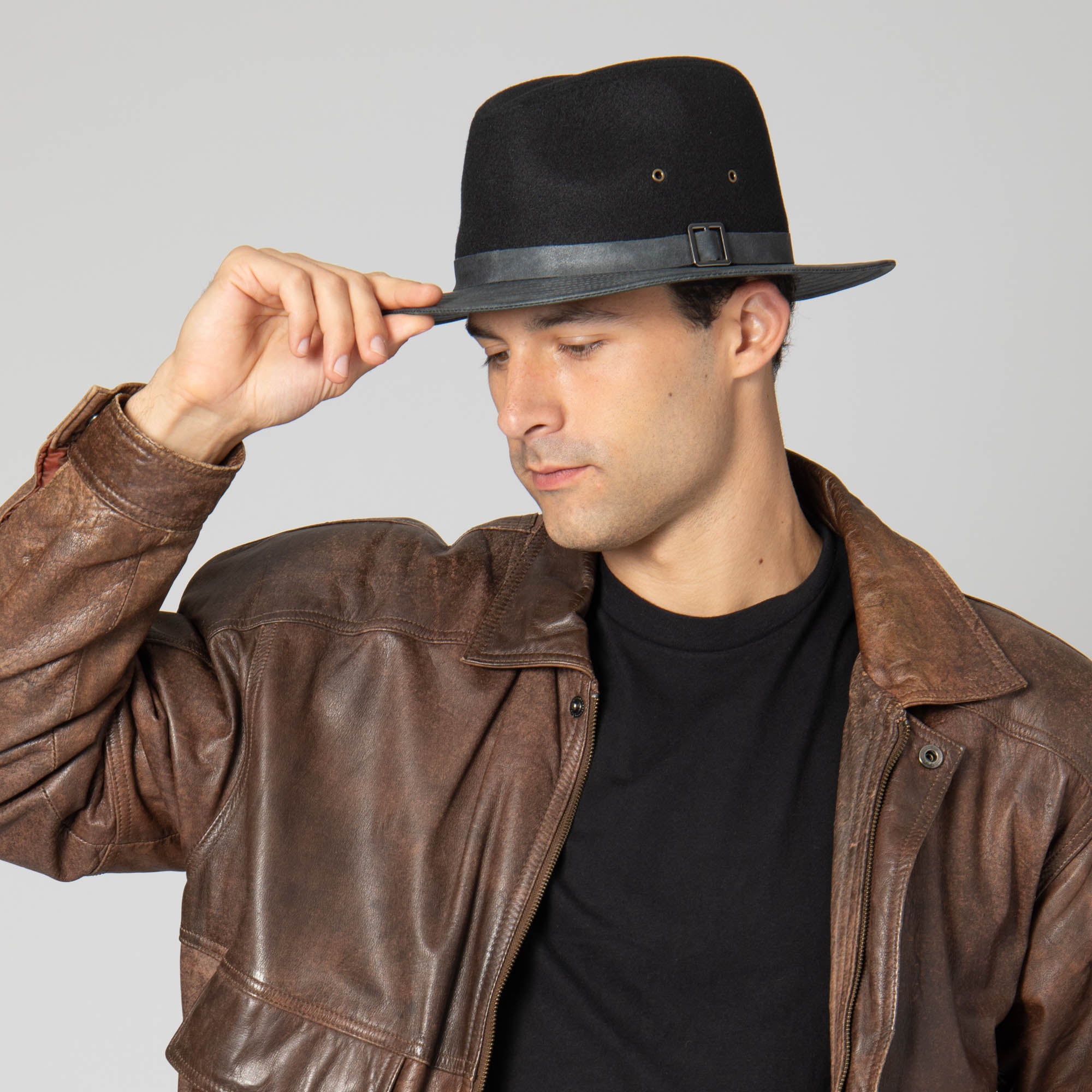 Men's Faux Felt Fedora with Matching Faux Leather Band 14 Men's Faux Felt Fedora with Matching Faux Leather Band