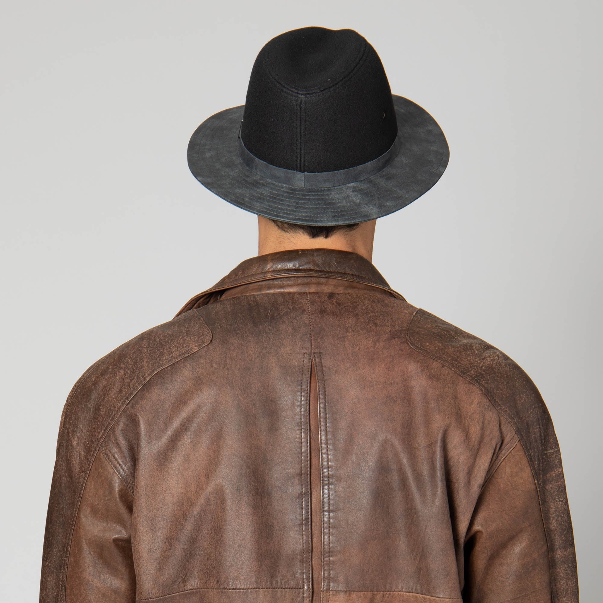 Men's Faux Felt Fedora with Matching Faux Leather Band 18 Men's Faux Felt Fedora with Matching Faux Leather Band