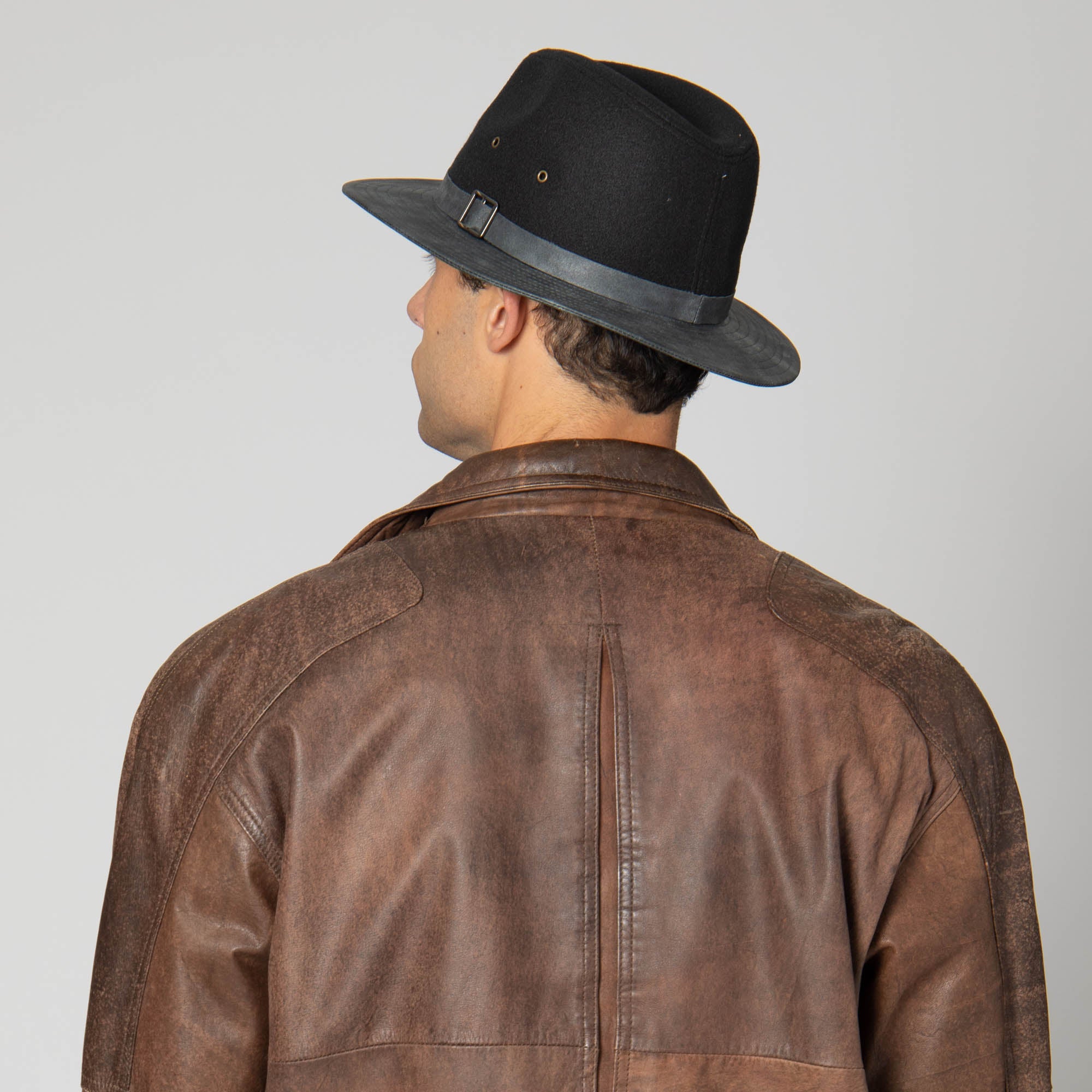 Men's Faux Felt Fedora with Matching Faux Leather Band 19 Men's Faux Felt Fedora with Matching Faux Leather Band