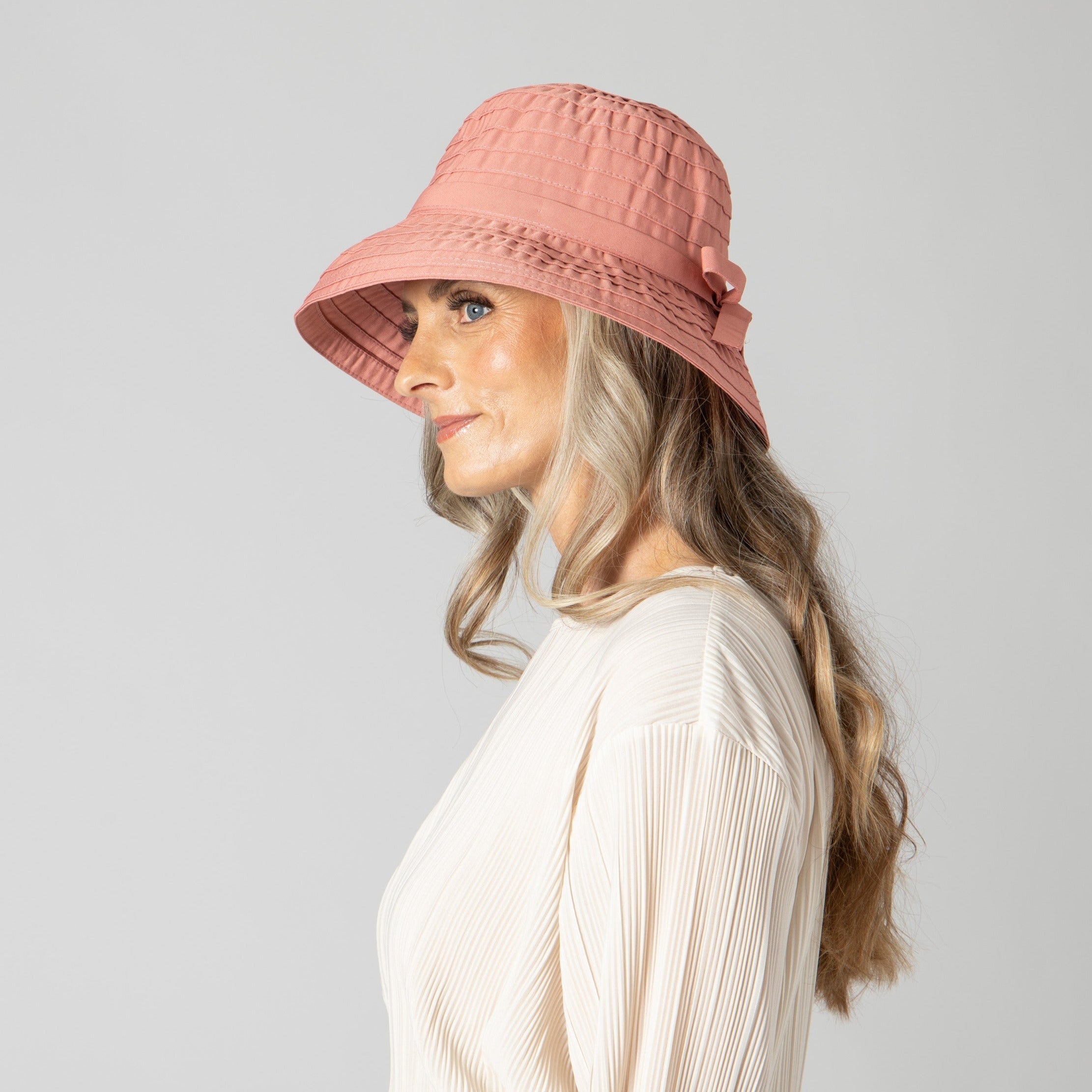 Women's ribbon bucket with adjustable tie 23 Women's ribbon bucket with adjustable tie